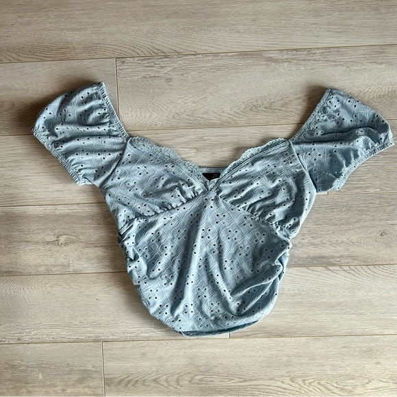 Garage Pretty Lace Trim Top - Picture 3 of 6